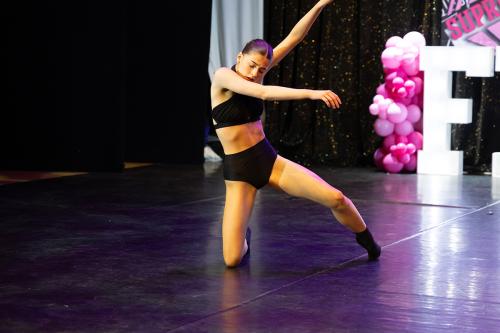 gallery-feb-2025-BLACK-FLOOR-NICE-POSE